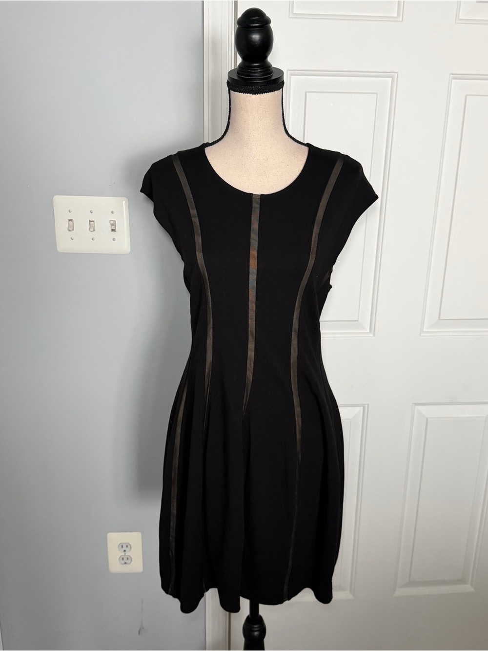 Felicity & Coco Black Cap-Sleeve Fit-and-Flare Dress